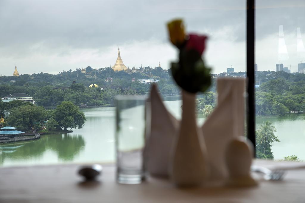 Esperado Lake View Hotel Yangon Dış mekan fotoğraf
